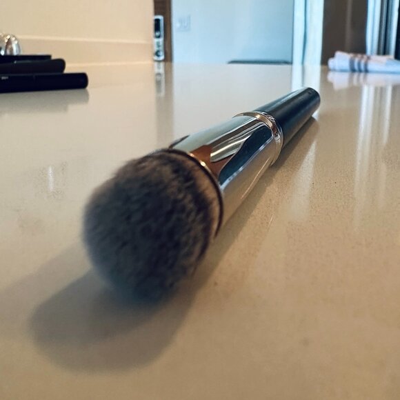 NEW MAC 270 Synthetic Mini Rounded Slant Brush NEW - Picture 7 of 7